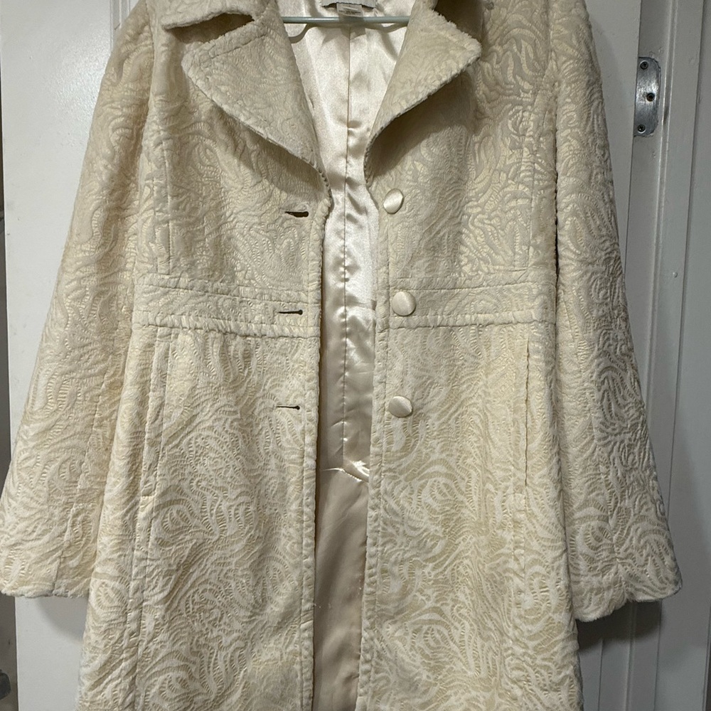White House Black Market Elegant Cream  Women's Coat